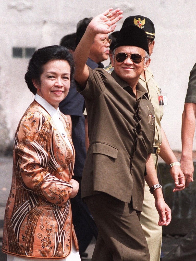Habibie & Ainun